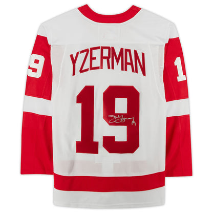 D.Red Wings #19 Steve Yzerman Fanatics Authentic Autographed White Stitched American Hockey Jerseys CROVYIE